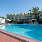 Le Acacie 4*