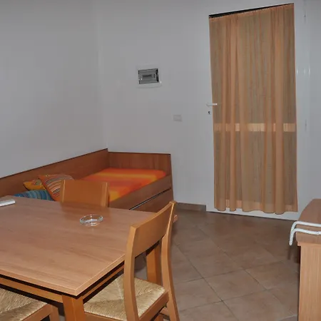 Le Acacie Üdülőközpont 4*