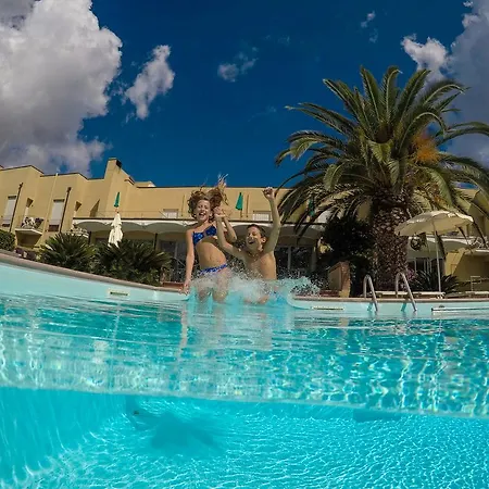 Le Acacie 4*