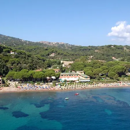 Le Acacie 4*