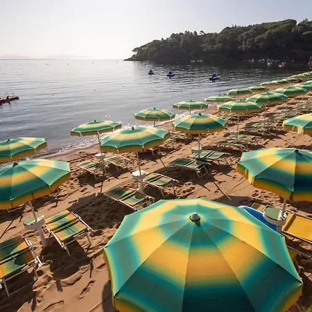 Θέρετρο Le Acacie 4*