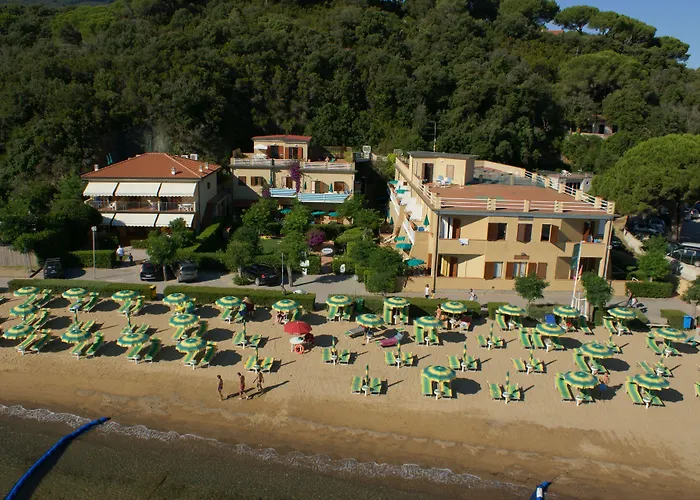 Le Acacie Курортный комплекс 4*